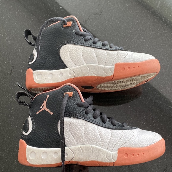 Jordan sneakers size 11.5 - Picture 2 of 4